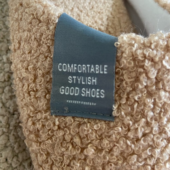 🔸 Amazon 🔸 brown sherpa slippers - Picture 7 of 8
